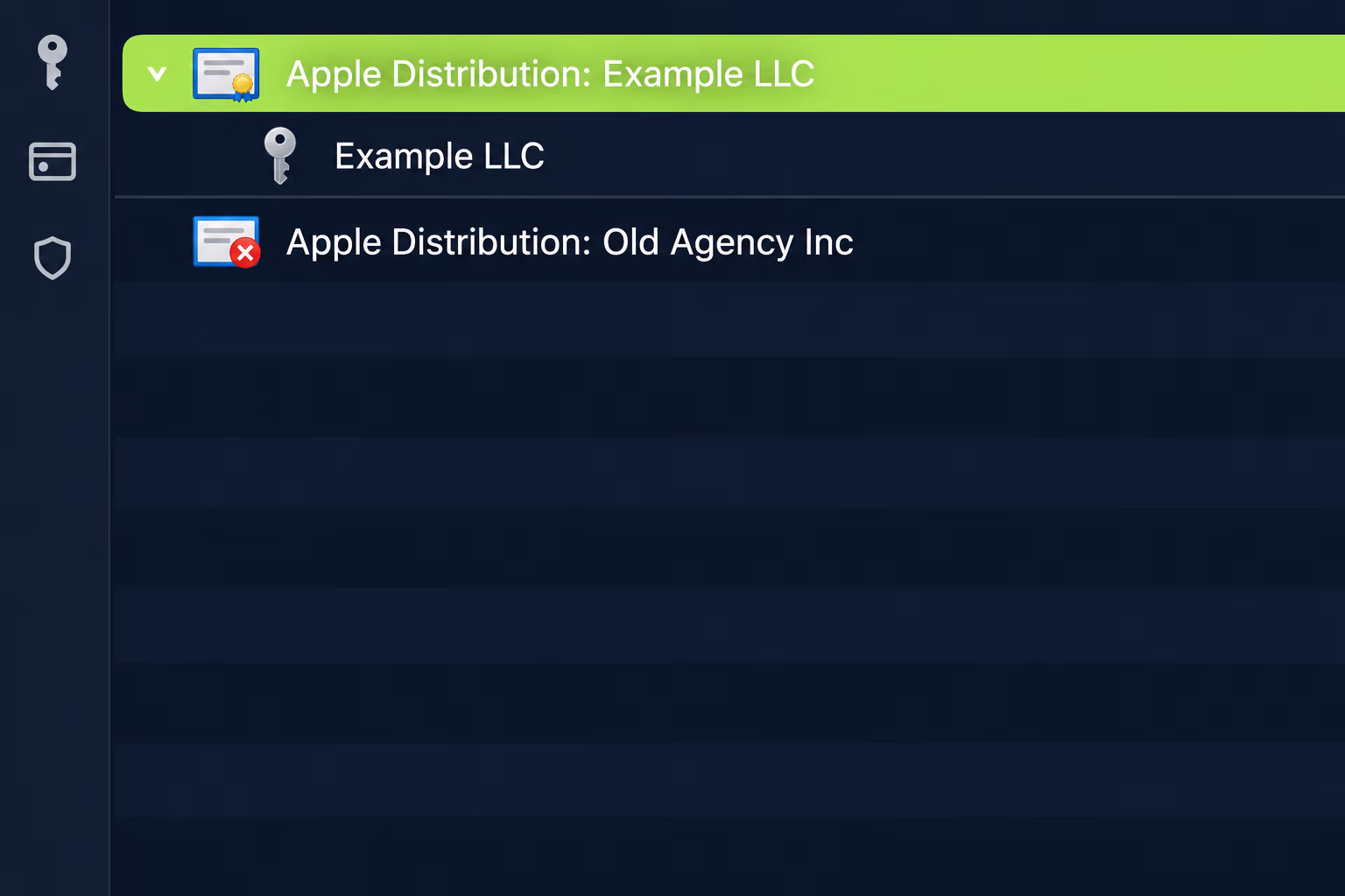 Keychain Access showing an Apple Distribution certificate with its private key nested beneath it